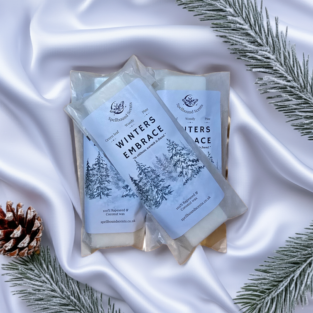 Winter’s Embrace Wax Melts – Rapeseed & Coconut Wax with Pine, Clove & Caramel