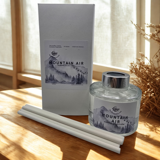 Mountain Air Reed Diffuser – Freshness, Clarity & Spellbound Breeze