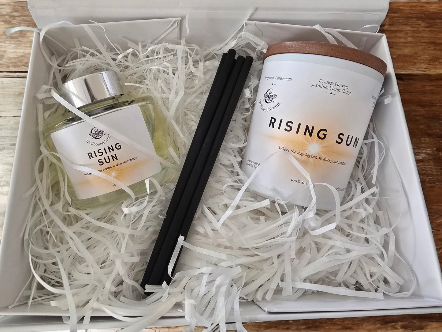 Luxury Reed Diffuser Gift Set – Long-Lasting Home Fragrance (Multiple Scents Available)